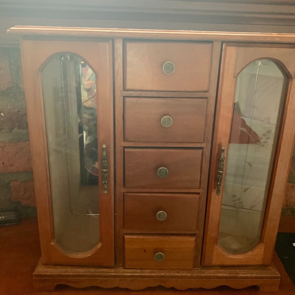 antique jewelry holder